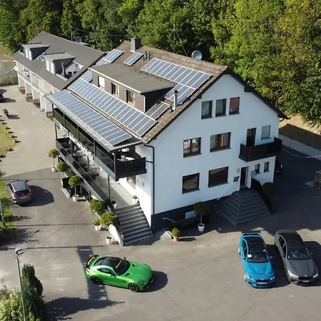 An Der Nordschleife Aparthotel Adenau