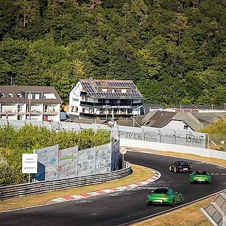 An Der Nordschleife شقة فندقية