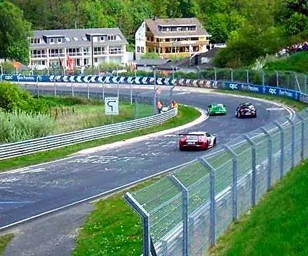 شقة فندقية An Der Nordschleife 3*