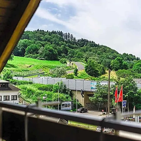 شقة فندقية An Der Nordschleife آدناو