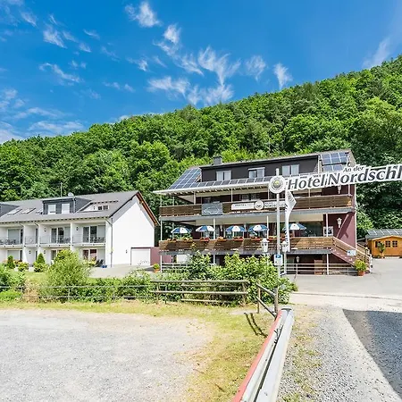 Aparthotel An Der Nordschleife 3*