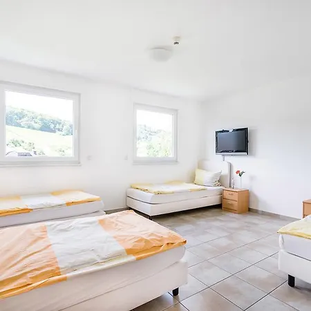 Aparthotel An Der Nordschleife 3*