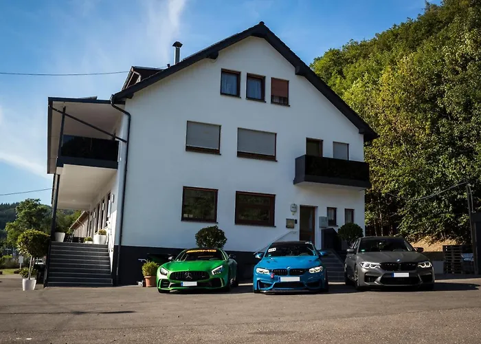 מלון דירות An Der Nordschleife 3*