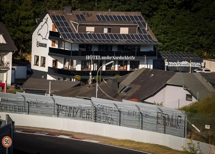 An Der Nordschleife אדנאו