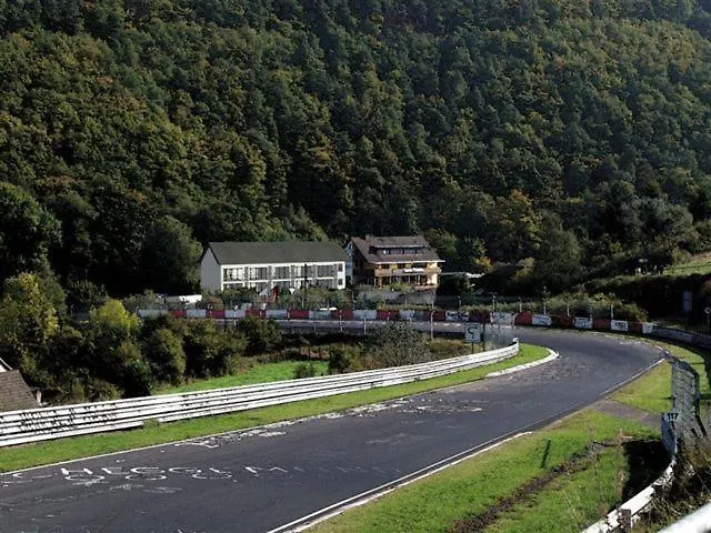 An Der Nordschleife אדנאו